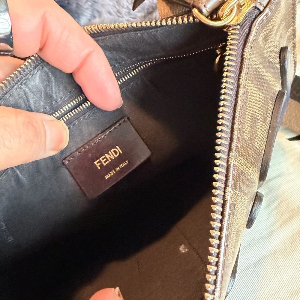 Fendi Brown cross body with Blue and Red Accents - Picture 4 of 11